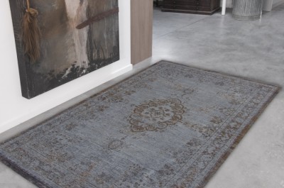 Vintažinio stiliaus kilimų kolekcija