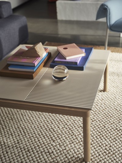 COUPLE COFFEE TABLE